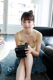 周渝斐